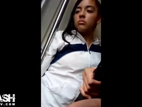 Dick flash to teen girl in train