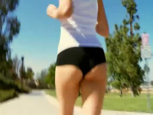 Teen jogger with a perfect ass gets fucked