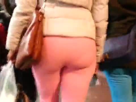 Candid pink spandex ebony booty of nyc